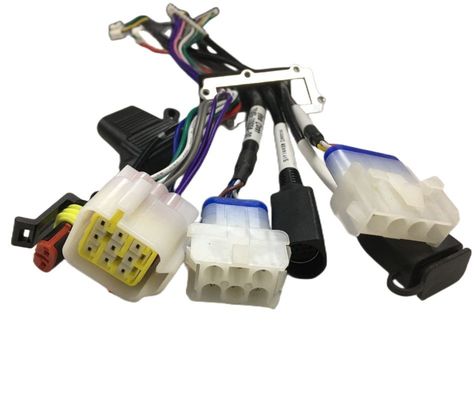 Arneses de cable electrónico redondo Conectores estéreo para automóviles de cobre puro