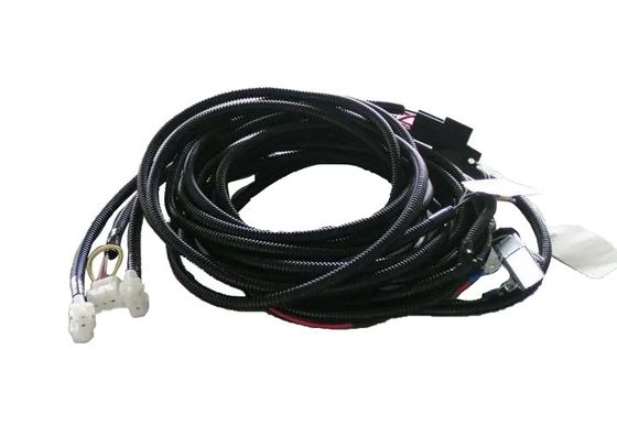 En el caso de los equipos de carga, el conjunto de cables de arnés de baja tensión de 24 V de interfaz CC