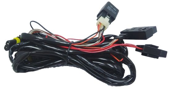 En el caso de los equipos de carga, el conjunto de cables de arnés de baja tensión de 24 V de interfaz CC