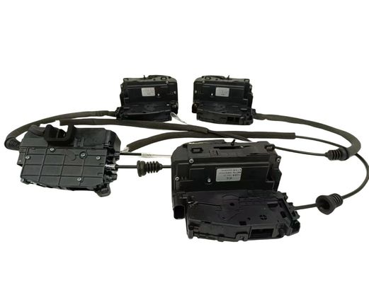 Puertas de auto cerradas suaves personalizadas Tesla Modelo 3 / Y Alta sensibilidad Actuador de cerradura rápida de puertas
